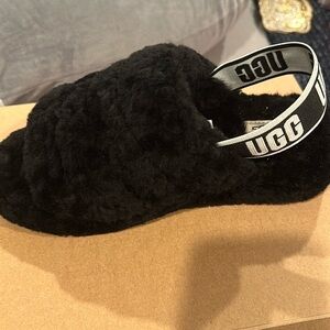 Brand new Uggs slides